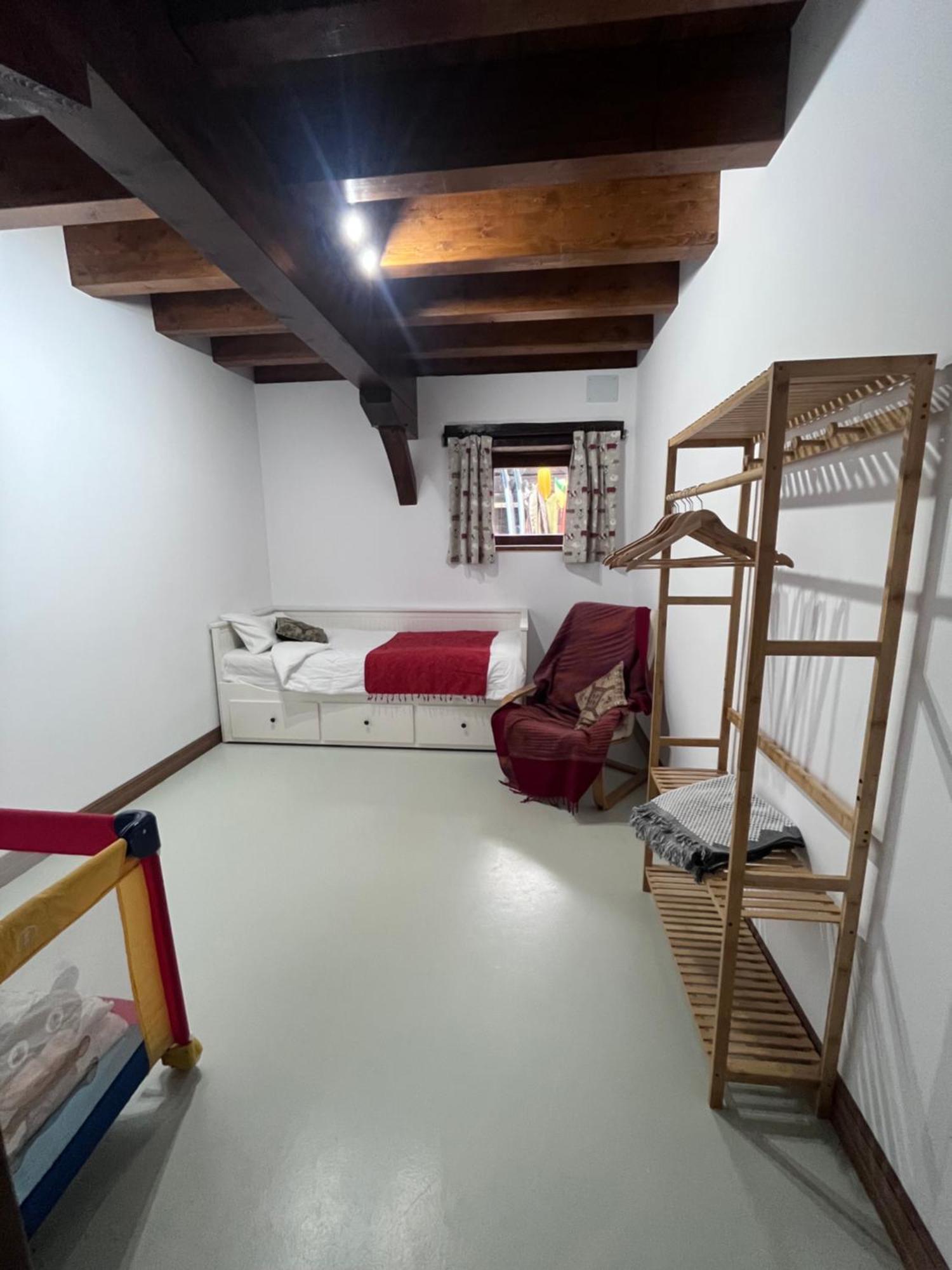 Olabe Hostel Ea Luaran gambar