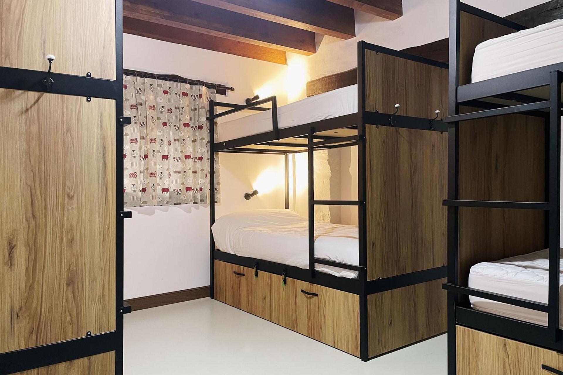 Olabe Hostel Ea Luaran gambar